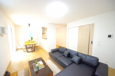 LXƂrO͌ڂłȂASJIɂĂ锤łB 