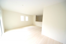 LXƂrO͌ڂłȂASJIɂĂ锤łB 