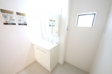 AQO⒩̐gxxȂǁAKɂgʒEߏB 