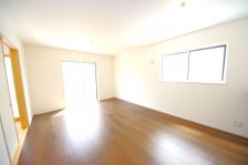 LXƂrO͌ڂłȂASJIɂĂ锤łB 