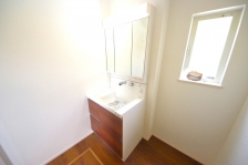 AQO⒩̐gxxȂǁAKɂgʒEߏB 