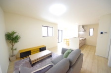 LXƂrO͌ڂłȂASJIɂĂ锤łB 