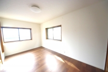 R荞߂傫ȑBQʍ̌Ȃ̂ŁA荞߂głB 