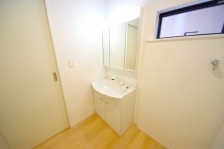 AQO⒩̐gxxȂǁAKɂgʒEߏB 