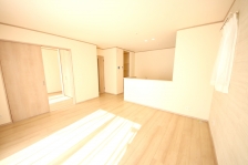 LXƂrO͌ڂłȂASJIɂĂ锤łB 