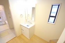 Ƃ̐ʃXy[XŒ̐gxxKX[YɁB 