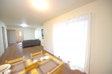 炵AKɁAΊɂȂԂĂ܂B 