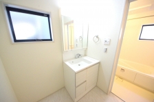 AQO⒩̐gxxȂǁAKɂgʒEߏB 