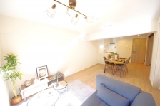 炵AKɁAΊɂȂԂĂ܂B 