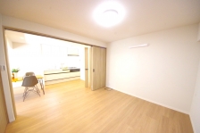 Sn̗ǂԂ́A炵̃Xe[WʂAŜ₷炬Ɩ^Ăł傤B 